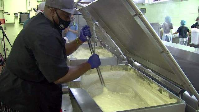 With need greater than ever, Metropolitan Ministries keeps on cooking