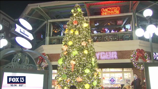 Ybor City celebrates 10th Christmas tree lighting