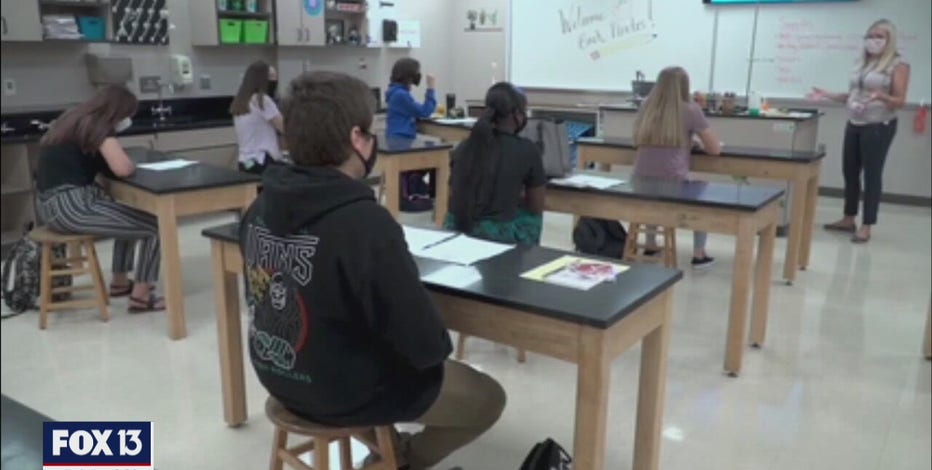 Virtual learning will remain an option for second semester, DeSantis confirms