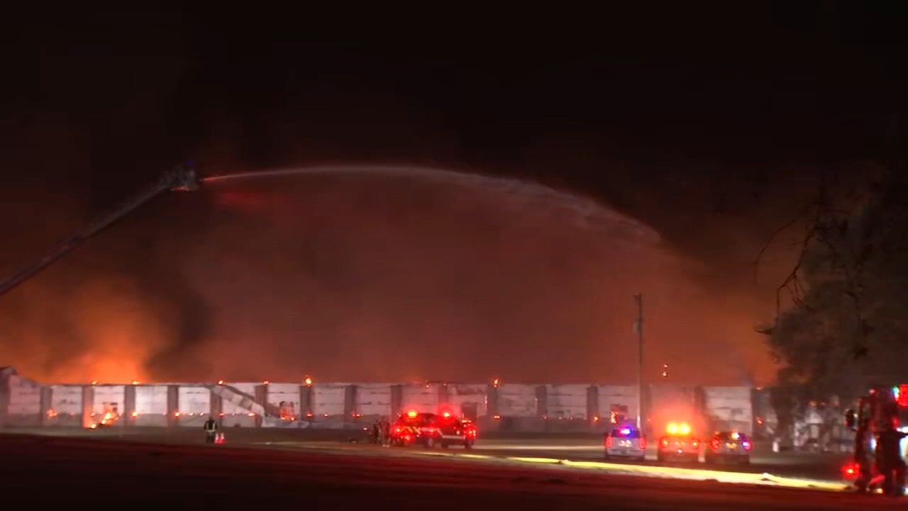 Massive fire breaks out at Dade City chicken farm