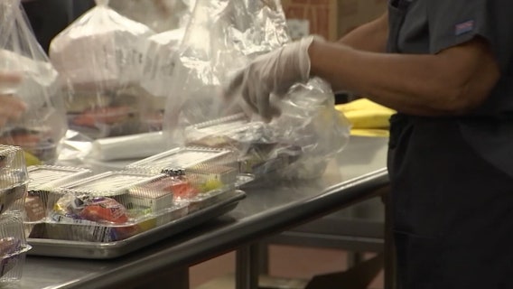Bay Area school districts work overtime to feed hungry students over spring break