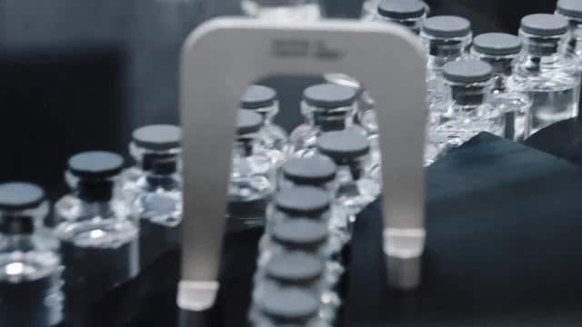 FDA advisory panel gives Pfizer vaccine first nod in emergency approval process