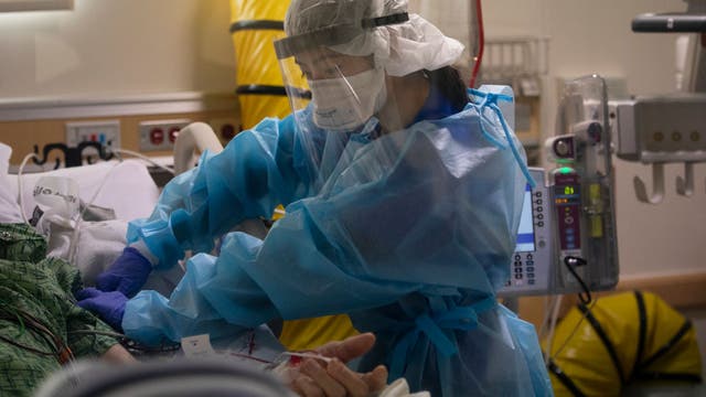 Dire days ahead: January could be 'worst' month in COVID-19 pandemic, experts warn