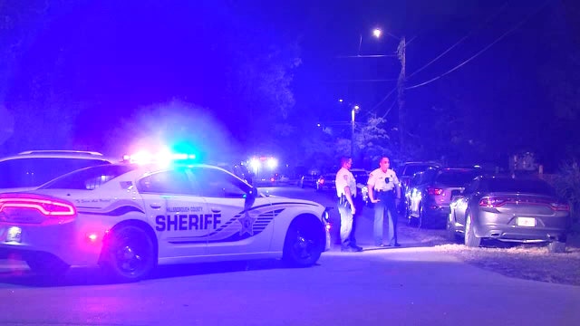 Man connected to deadly shooting in custody after SWAT standoff at Tampa mobile home park, deputies say