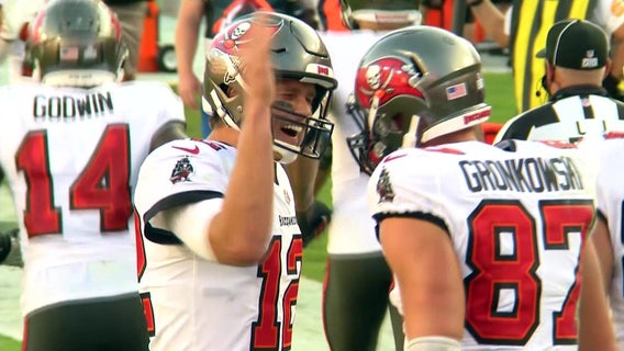 Brady, talented Buccaneers playmakers developing chemistry