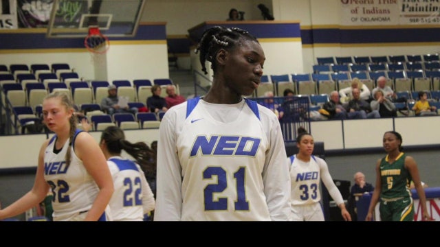 USF's Bethy Mununga no stranger to self-doubt, perseverance