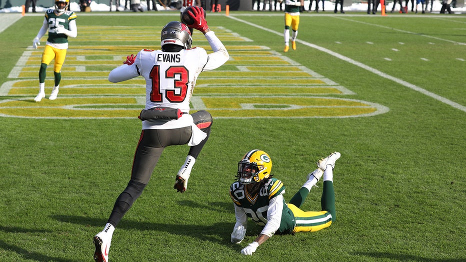 Buccaneers outlast Packers; will head home to Super Bowl