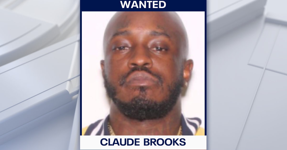Hillsborough deputies search for suspect accused of murdering child in ...