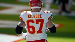 KC Chiefs barber pulled mid-haircut following positive COVID-19 test, NFL sources say