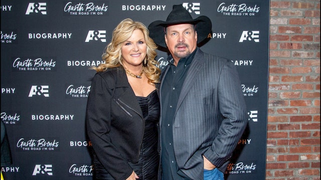 Country singer Trisha Yearwood tests positive for COVID-19, Garth Brooks confirms