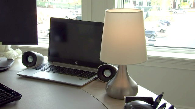 How to create a relaxing atmosphere for your home office