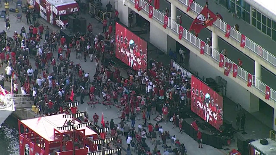 Bucs parade live stream new arrivals