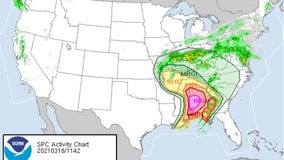 Severe storm threat moves into Southeast US, bringing possible tornadoes, damaging winds