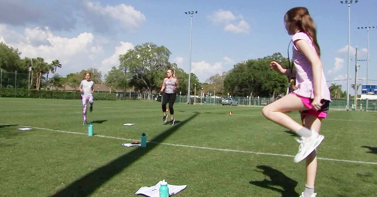 Running Rivals Girls Girl’s running group builds bonds, teaches life skills | FOX 13 Tampa Bay