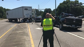 Valrico man killed in three-vehicle crash, deputies say