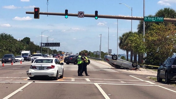 Courtney Campbell Causeway reopens after crash leaves car overturned
