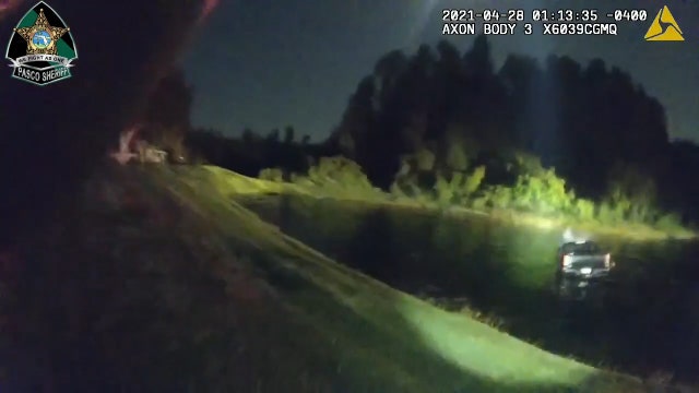 Teen arrested after fleeing from Pasco deputies in stolen truck