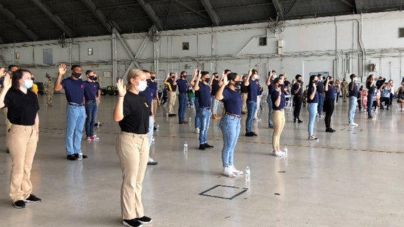 Recruits take oath from 4-star general, CentCom commander at MacDill