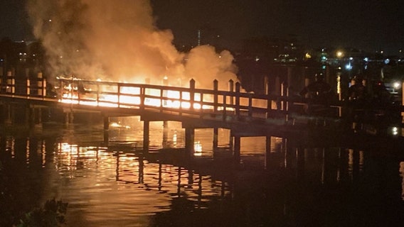 Docked boat in Clearwater Beach catches fire
