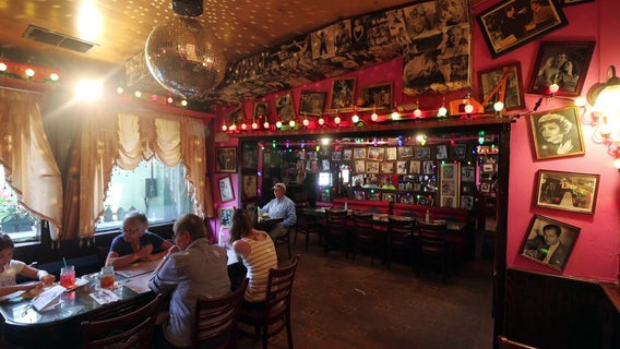 Captiva's 'Bubble Room' still captivates with unique décor