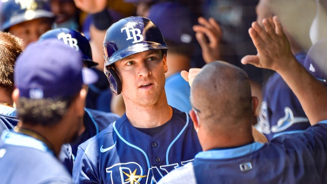 Rays win 11th in a row, score 7 in 11th to beat Toronto