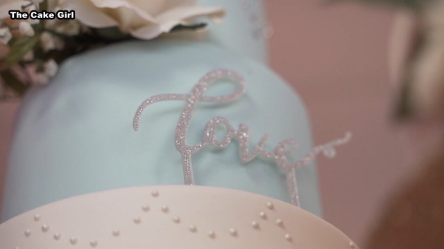 Cake remained a centerpiece for pandemic weddings, but with less tiers and more long-distance taste tests