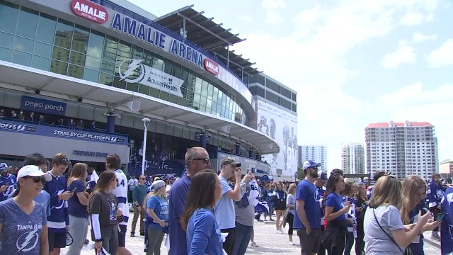 After watching last year’s playoff games at home, Bolts fans excited to see Stanley Cup champions in-person