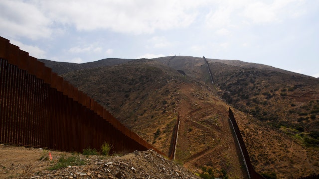 US officials to expedite immigration court cases of families arriving on border