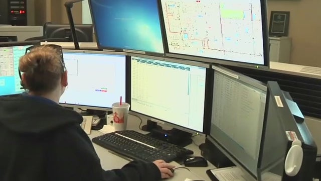 911 dispatchers left off Florida's first-responder bonus list