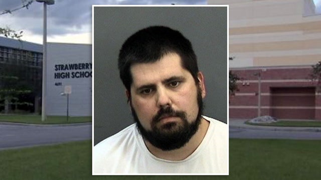 Strawberry Crest H.S. teacher accused of sending explicit videos to undercover detective posing as teen