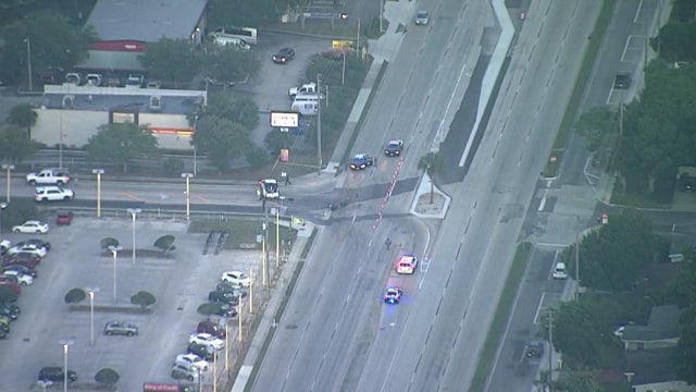 Motorcyclist dies following Park Boulevard crash