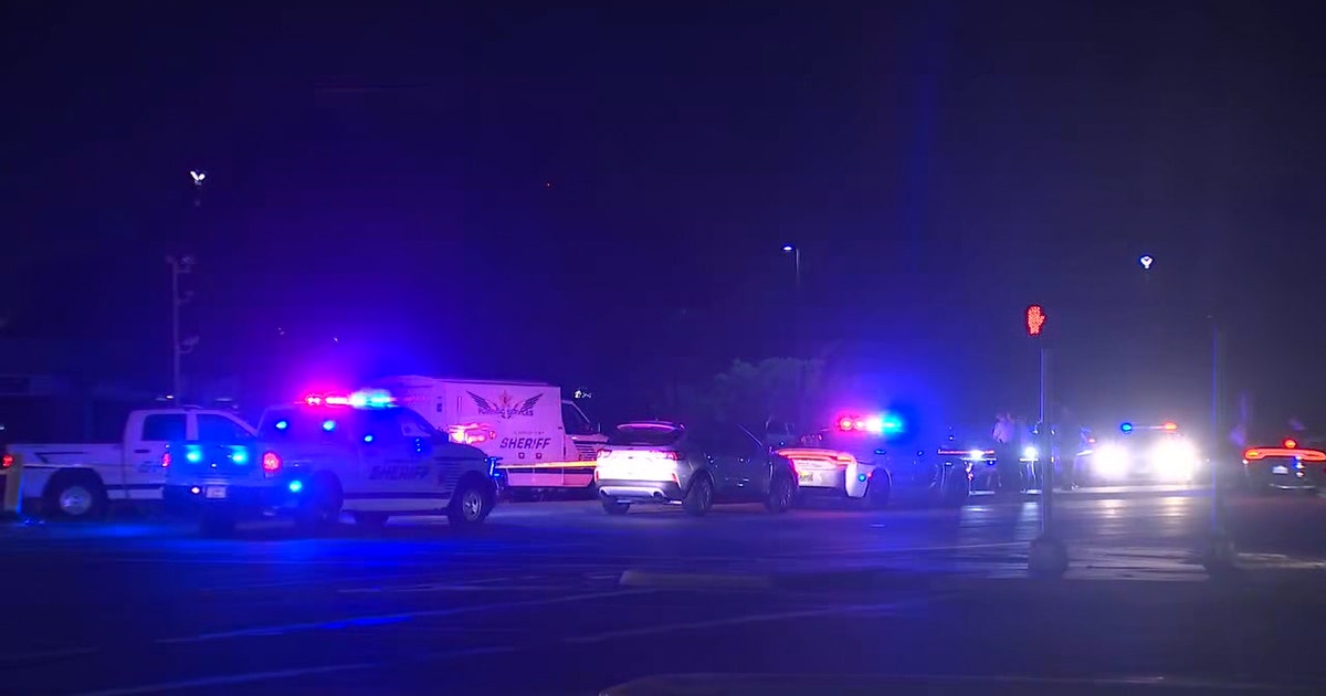 No arrests yet after deadly shooting at Tampa intersection | FOX 13 ...