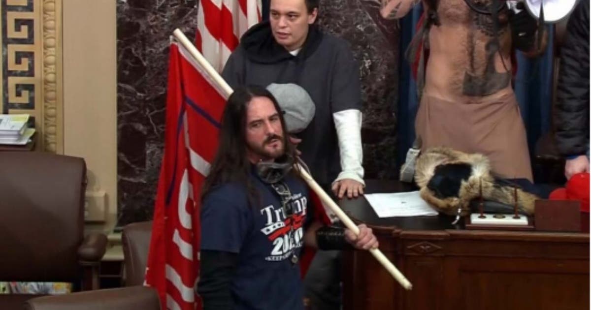After delays, first defendant to plead guilty in Capitol riot begins ...