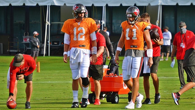 Even with repaired knee, Brady says Super Bowl repeat is no guarantee: 'Everyone is watching now'