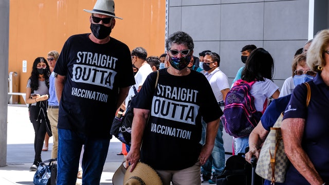 1st post-pandemic cruise ship from US sails away from Florida