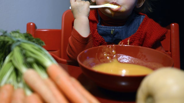 Kids on vegan diets have better heart health but growth risks, study finds