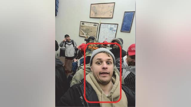 Chicago cop charged with storming U.S. Capitol