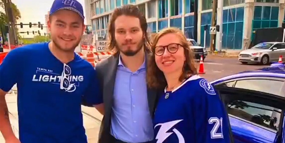 Lightning's Sergachev stops to sign fan's jersey outside Amalie Arena