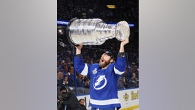 Rangers acquire rights to Lightning's Barclay Goodrow