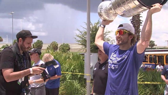 Fans from all over enjoy a parade to remember in 'Champa Bay'