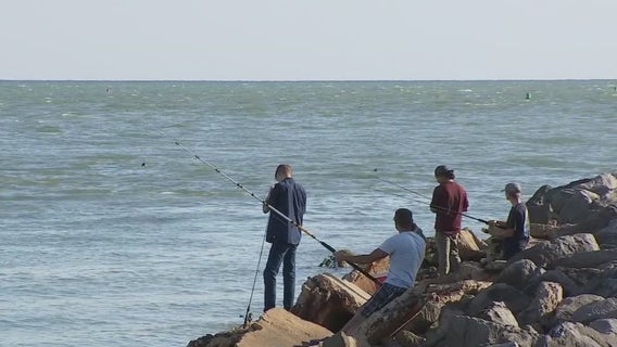 Red tide, pandemic deliver one-two punch to fishing businesses