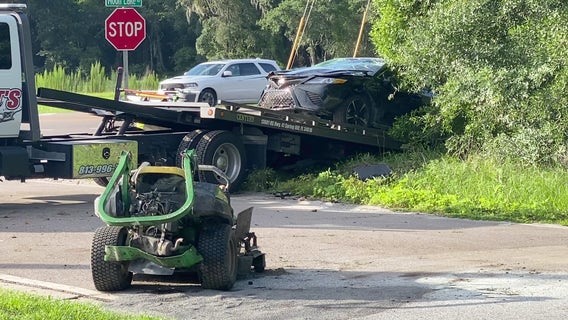 Pasco sheriff: Suspected car thief flees from deputies, runs over man on lawnmower