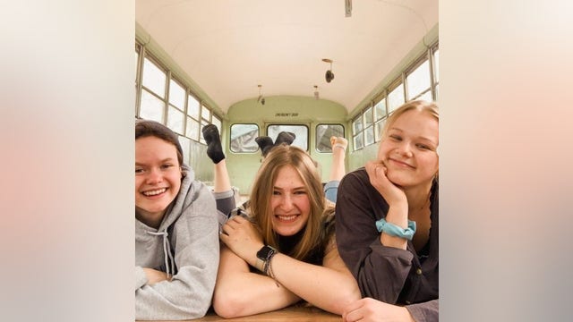 3 women who dated same man take road trip after dumping cheating ex