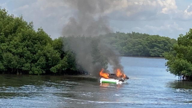 CFR: 2 injured after jumping from burning boat on Tampa Bay