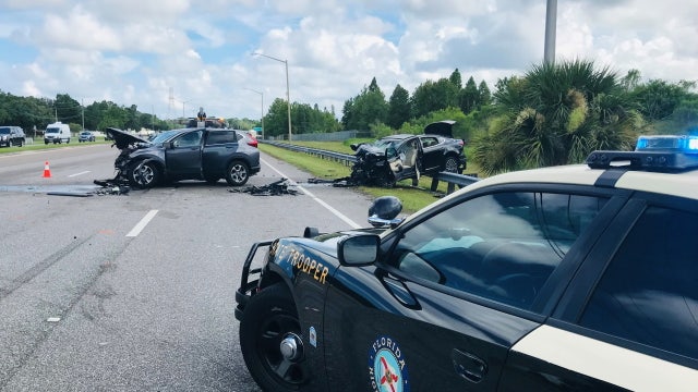 1 dead, 2 injured in Palm Harbor crash after driver crosses median, troopers say