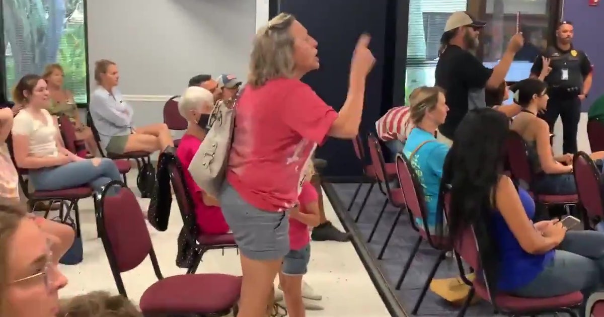 Sarasota County school board approves 90-day mask requirement | FOX 13 ...