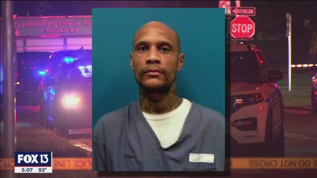 Driver fleeing from Clearwater traffic stop crashes into building, killing passenger, police say