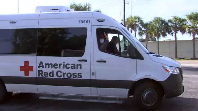 Bay Area power crews, volunteers head for hurricane-hit Louisiana