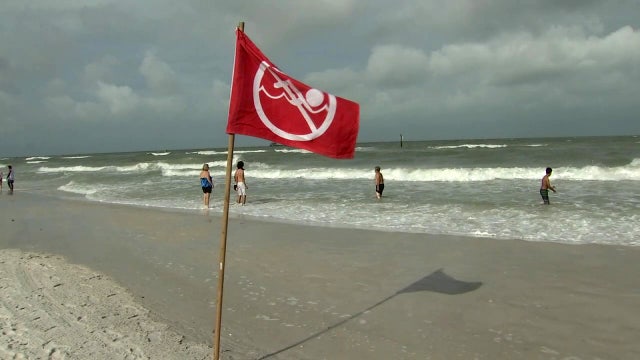 Lifeguards warn of rip currents heading into Labor Day weekend