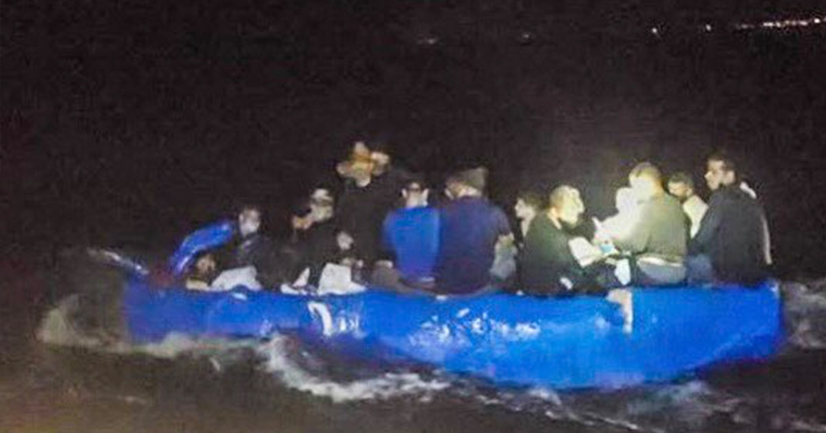 16 Cuban migrants arrive in Florida Keys on homemade raft, taken into ...